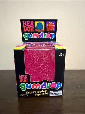 NIB- NeeDoh Gumdrop Super Solid Squish! - Pink